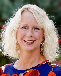 Lori Dulin